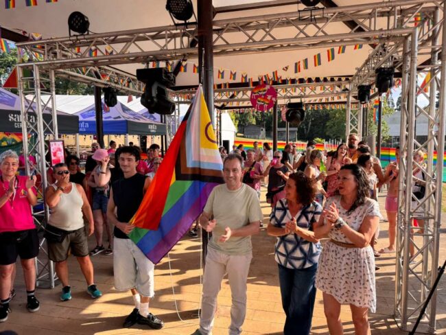 Zapico confía en aprobar la ley LGTBI durante el otoño