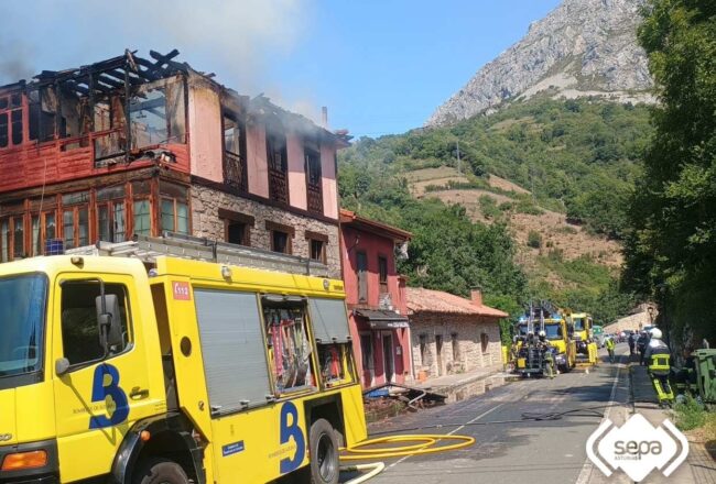 Incendio en una vivienda en Entrago | Naberco Digital Incendio en una vivienda en Entrago